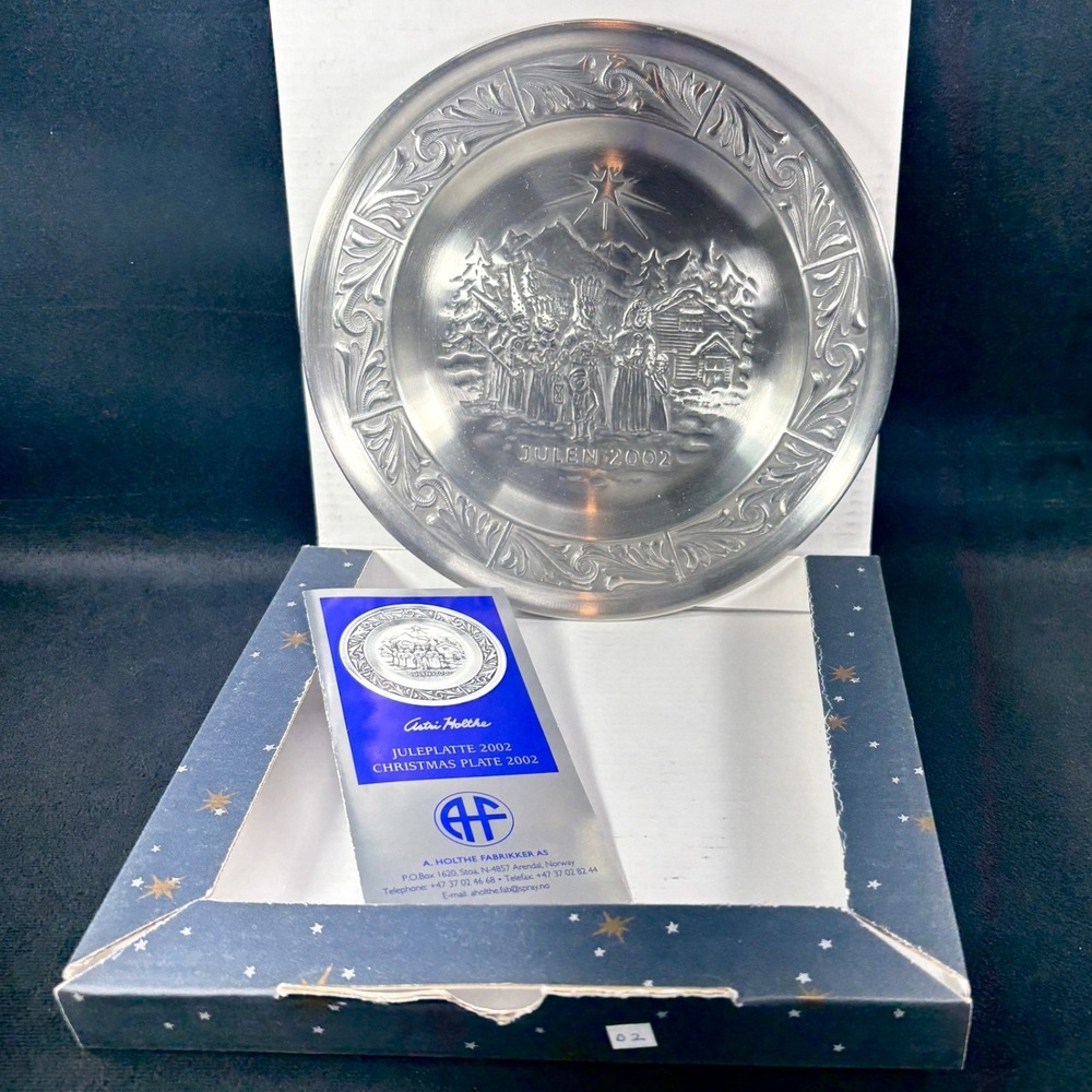 A. Holthe Norway Pewter Julen 2002 Christmas Plate "Lucia" 30th EditionBox‎